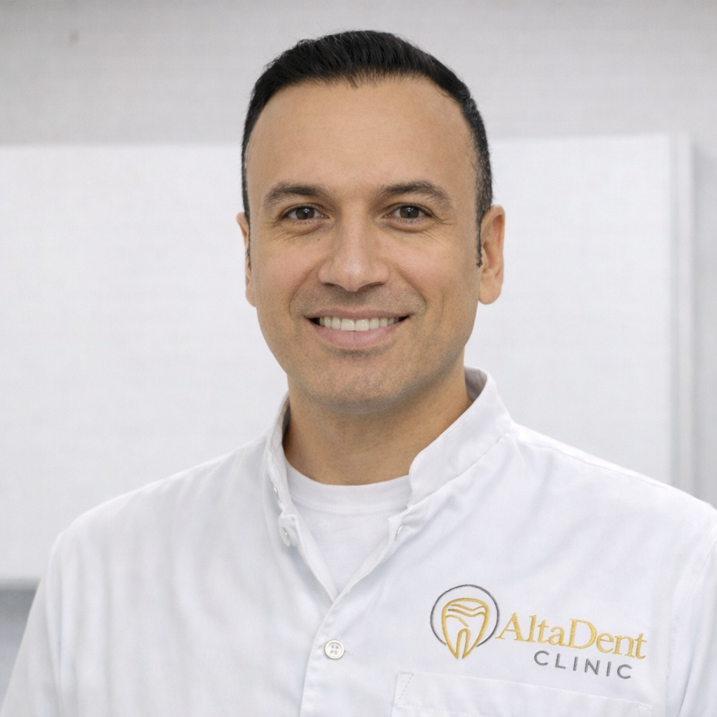 Twana Hamad - Tandarts-implantoloog bij AltaDent Clinic